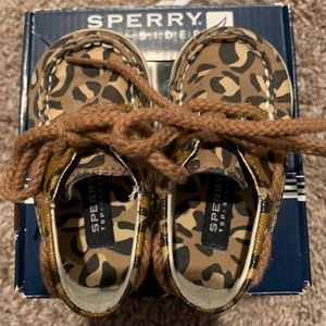 Toddler Sperry leopard boat shoe